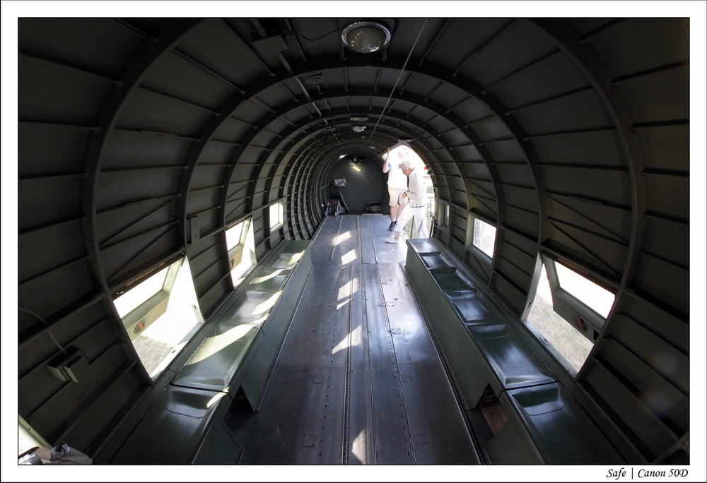 2010   05   Ferte Alais   010